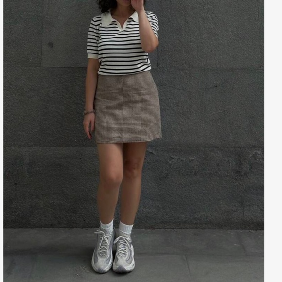 Houndstooth Khaki Tan Mini Skirt - Picture 11 of 15